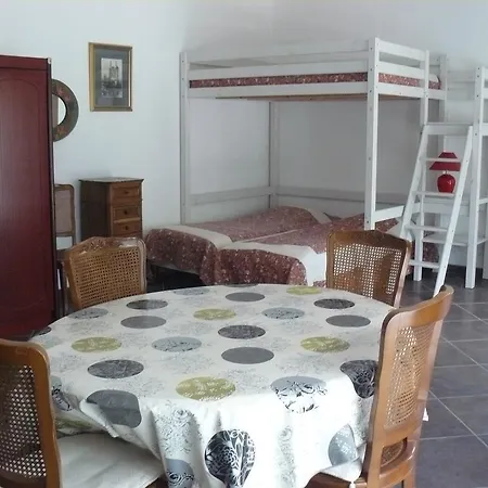 Chambres D'Hotes & Gites Pouget Les Eyzies Room photo